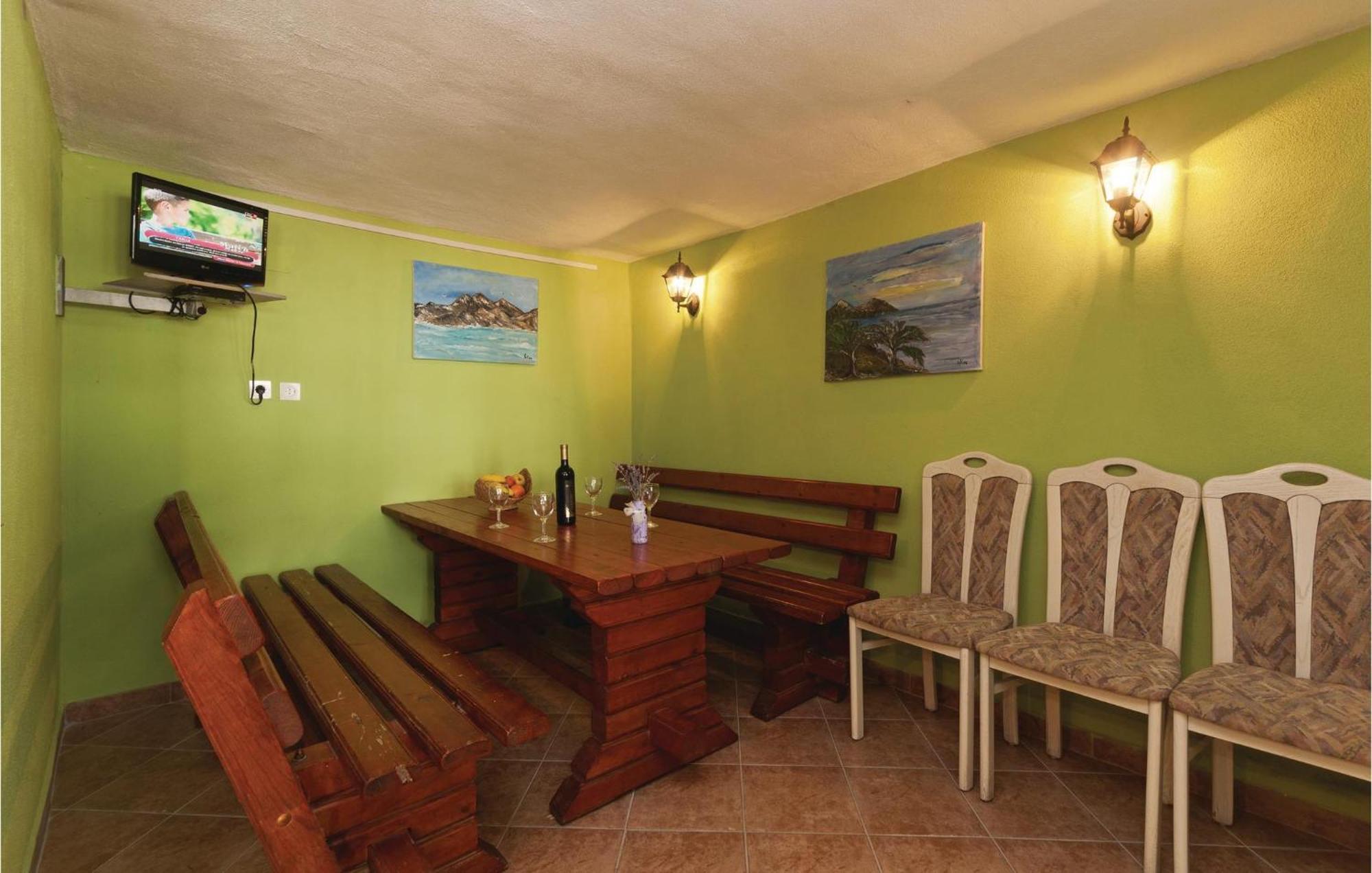 Pet Friendly Apartment In Pakostane With Kitchen Exterior photo